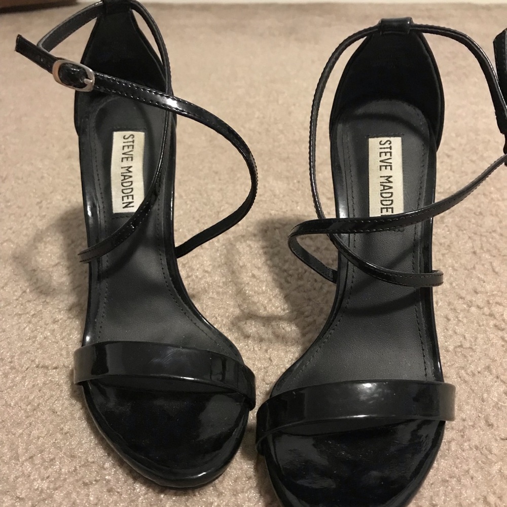 Steve Madden black heels